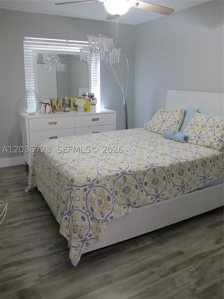 5285 NW 112th Terrace Coral Springs FL 33076