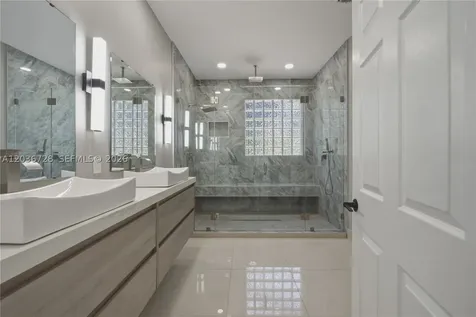 5285 NW 112th Terrace Coral Springs FL 33076