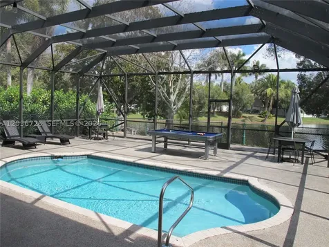5285 NW 112th Terrace Coral Springs FL 33076