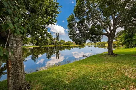 5285 NW 112th Terrace Coral Springs FL 33076