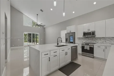 5285 NW 112th Terrace Coral Springs FL 33076