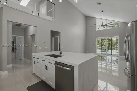 5285 NW 112th Terrace Coral Springs FL 33076