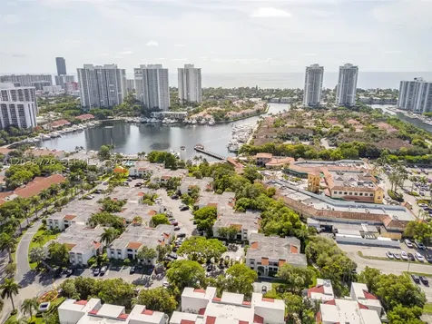 3578 Magellan Circle Aventura FL 33180