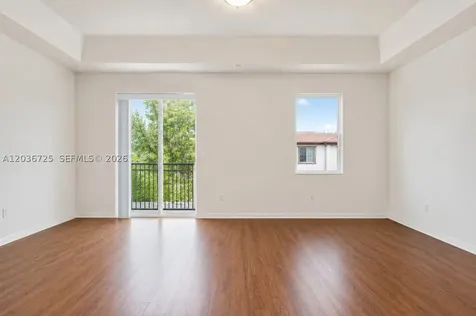 678 NE 33rd Terrace Homestead FL 33033