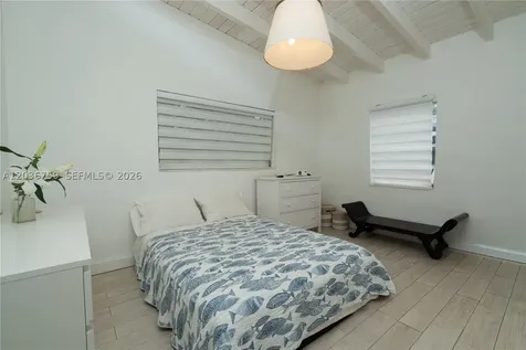1260 NE 153rd Street North Miami Beach FL 33162