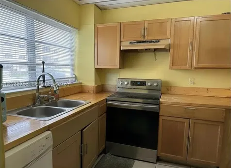 2301 NW 41st Avenue Lauderhill FL 33313