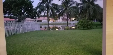 13382 Lakepointe Circle Cooper City FL 33330