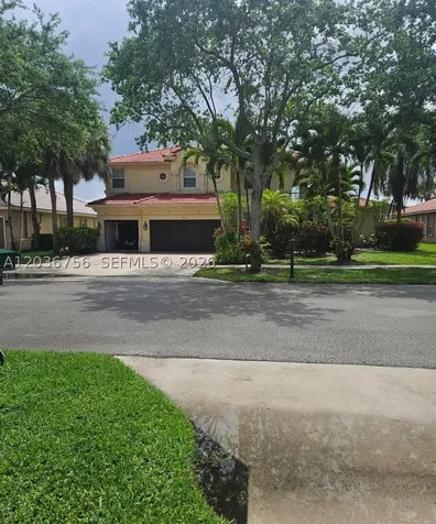 13382 Lakepointe Circle Cooper City FL 33330