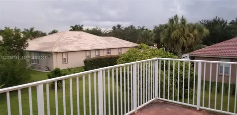 13382 Lakepointe Circle Cooper City FL 33330
