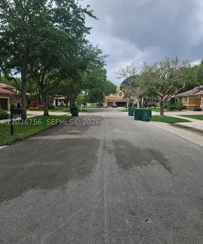 13382 Lakepointe Circle Cooper City FL 33330