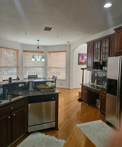 13382 Lakepointe Circle Cooper City FL 33330