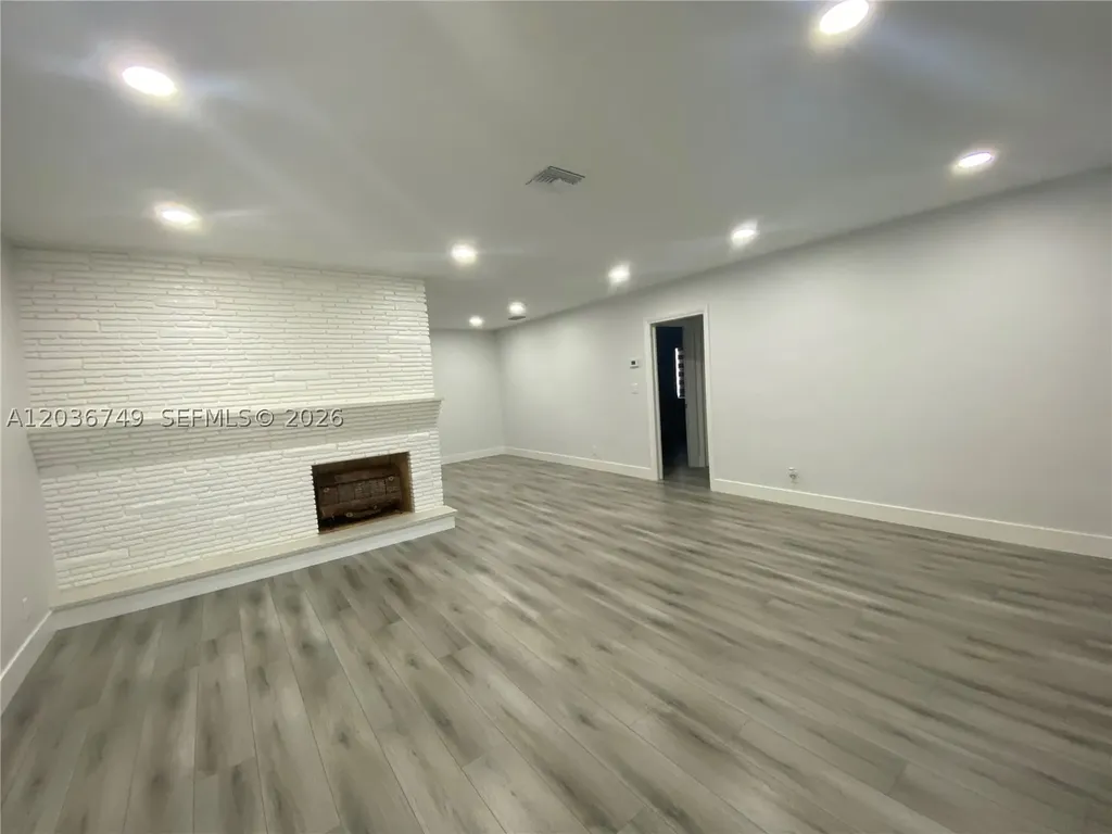 1845 Thomas Street Hollywood FL 33020