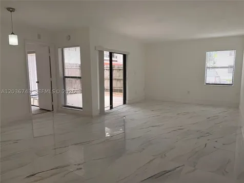10875 NW 7th Street Miami FL 33172