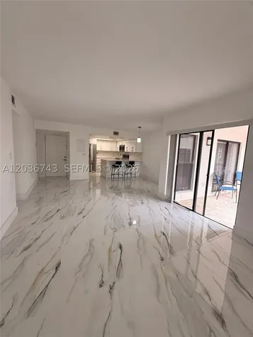 10875 NW 7th Street Miami FL 33172