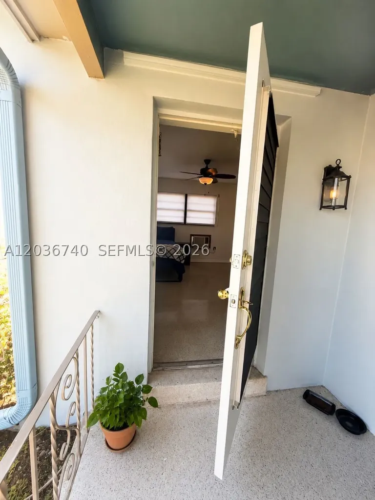 3202 Pierce Street Hollywood FL 33021