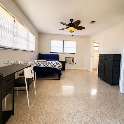 3202 Pierce Street Hollywood FL 33021