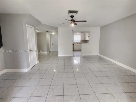7966 SW 7th Court North Lauderdale FL 33068