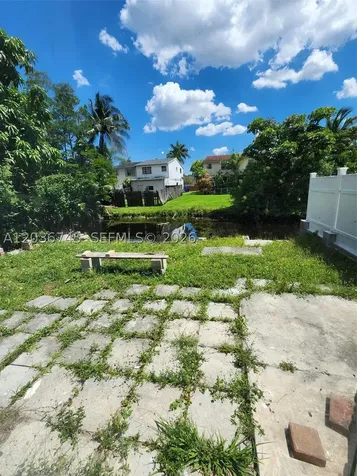 7966 SW 7th Court North Lauderdale FL 33068