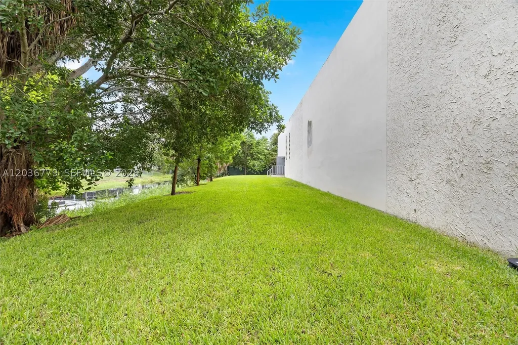 2775 NW 63rd Court Fort Lauderdale FL 33309