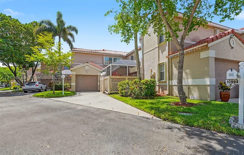 10994 Neptune Drive Cooper City FL 33026