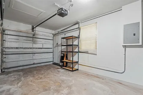 10994 Neptune Drive Cooper City FL 33026