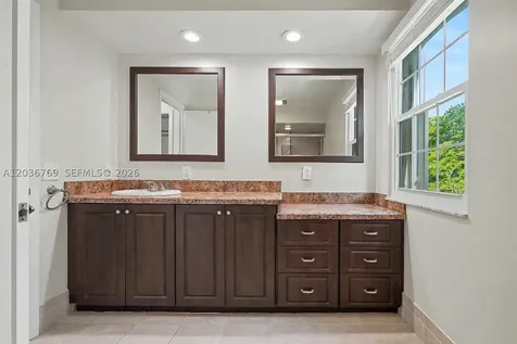 10994 Neptune Drive Cooper City FL 33026