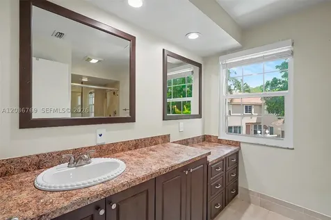 10994 Neptune Drive Cooper City FL 33026