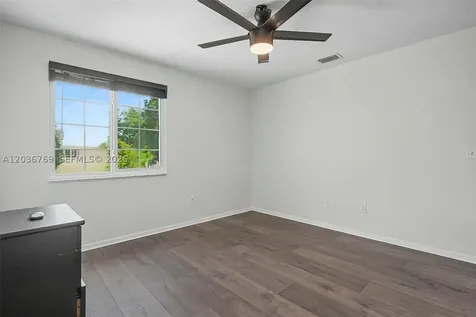 10994 Neptune Drive Cooper City FL 33026