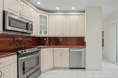 10994 Neptune Drive Cooper City FL 33026