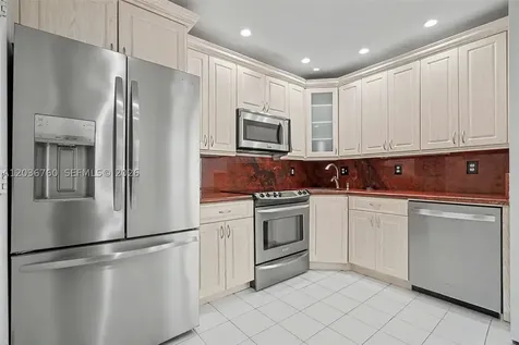 10994 Neptune Drive Cooper City FL 33026