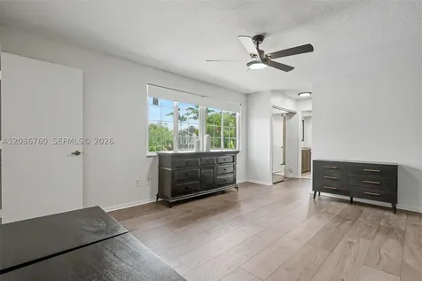 10994 Neptune Drive Cooper City FL 33026