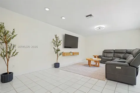 10994 Neptune Drive Cooper City FL 33026