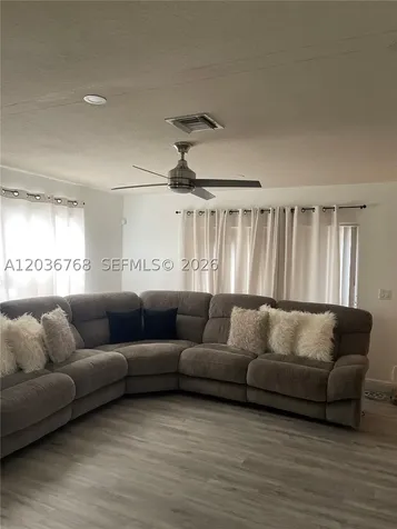 2432 SW 99th Way Miramar FL 33025