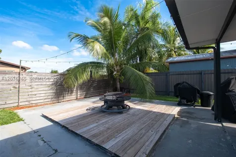 10431 SW 93rd Street Miami FL 33176