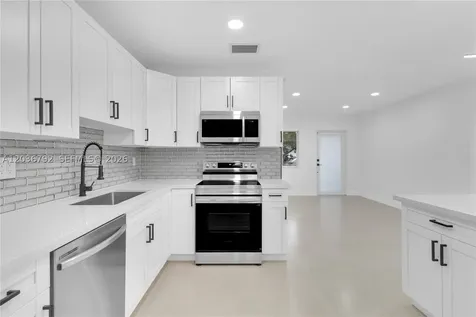8660 SW 125th Terrace Miami FL 33156