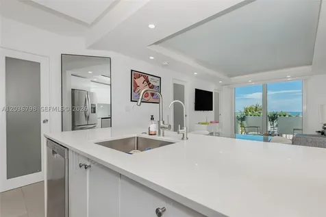 345 Ocean Drive Miami Beach FL 33139