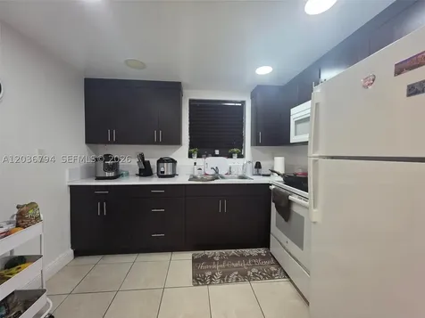 9375 Fontainebleau Boulevard Miami FL 33172