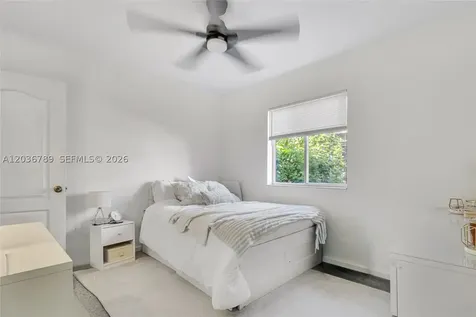 945 NW 206th Street Miami Gardens FL 33169