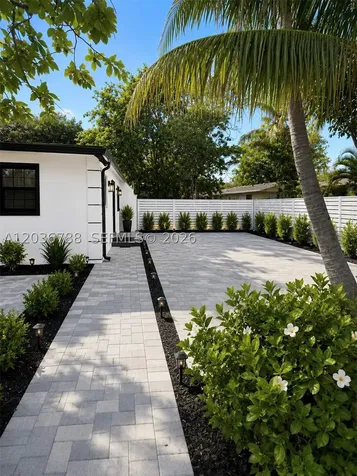 16500 NE 5th Avenue Miami FL 33162