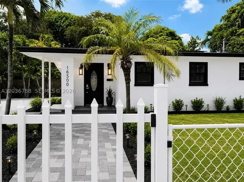 16500 NE 5th Avenue Miami FL 33162