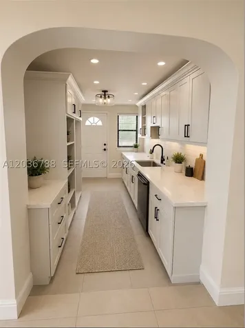 16500 NE 5th Avenue Miami FL 33162