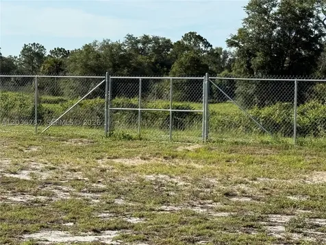 575 S Jinete Street Clewiston FL 33440