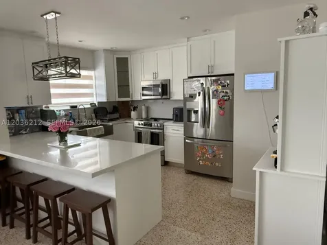 875 W 72nd Place Hialeah FL 33014