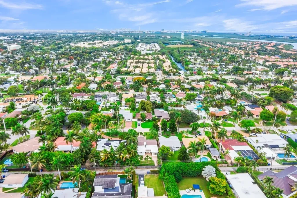 1234 Buchanan Street Hollywood FL 33019