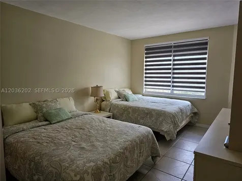 Hallandale Beach FL 33009