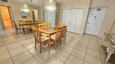 Hallandale Beach FL 33009