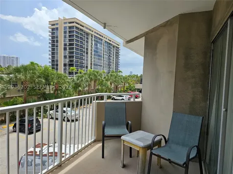 Hallandale Beach FL 33009