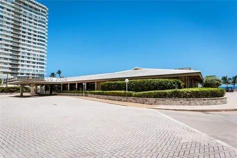 Hallandale Beach FL 33009
