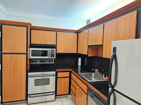 Hallandale Beach FL 33009