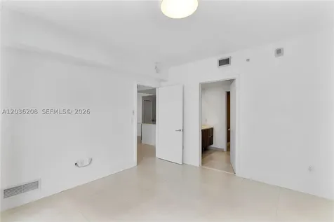 488 NE 18th Street Miami FL 33132